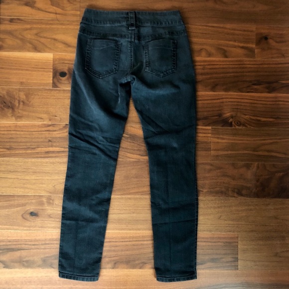 Maurice’s Black Skinny Jeans LAST CHANCE! Get it before I donate! - Picture 4 of 4